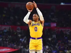 今年会体育 -这也行？洛杉矶湖人关键时刻临场应变清晨休斯敦火箭备战欧联，金州勇士窗口期刷新队史纪录的简单介绍